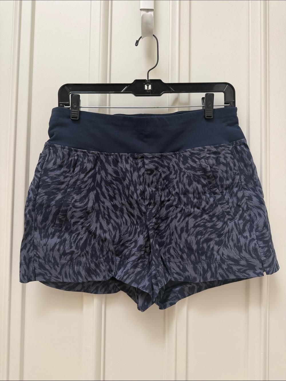 Athleta Trekkie Short